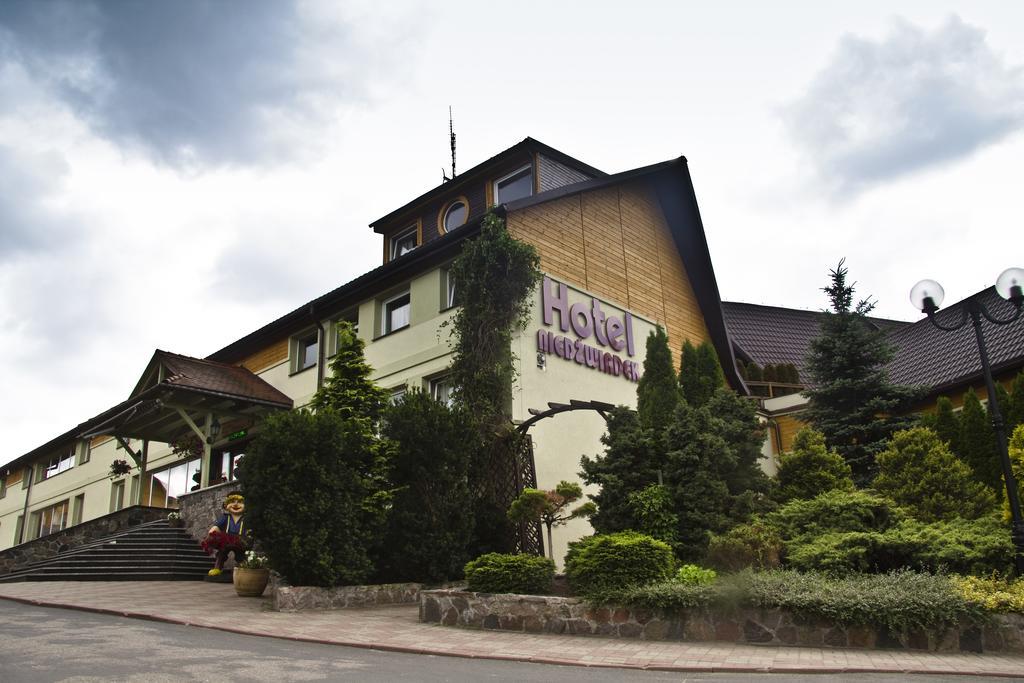 Hotel Niedzwiadek Wdzydze Kiszewskie Kültér fotó