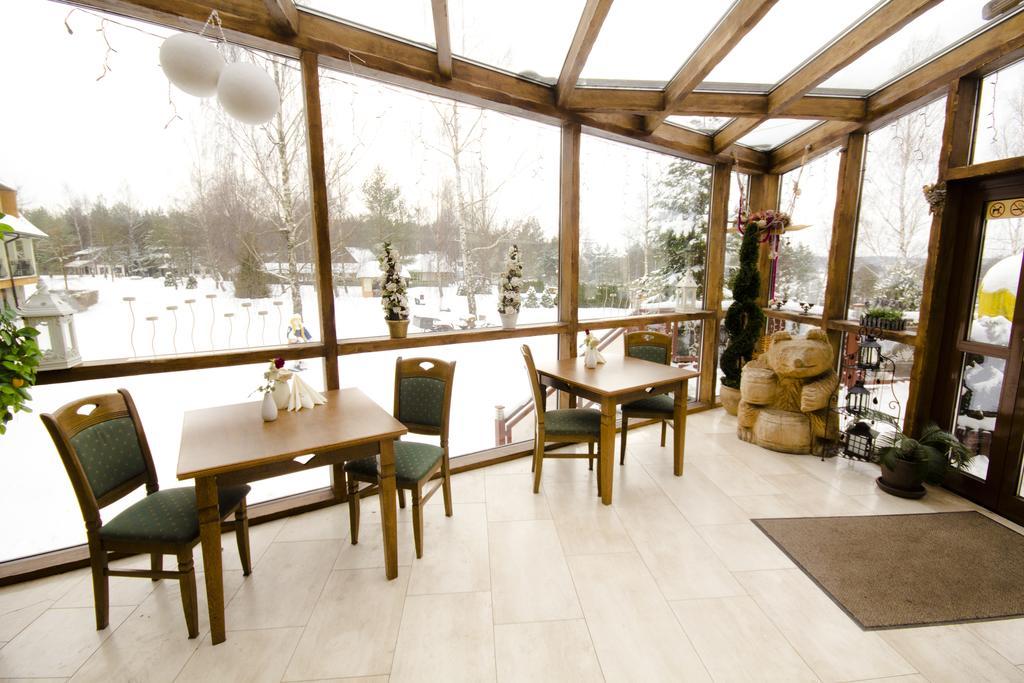 Hotel Niedzwiadek Wdzydze Kiszewskie Kültér fotó