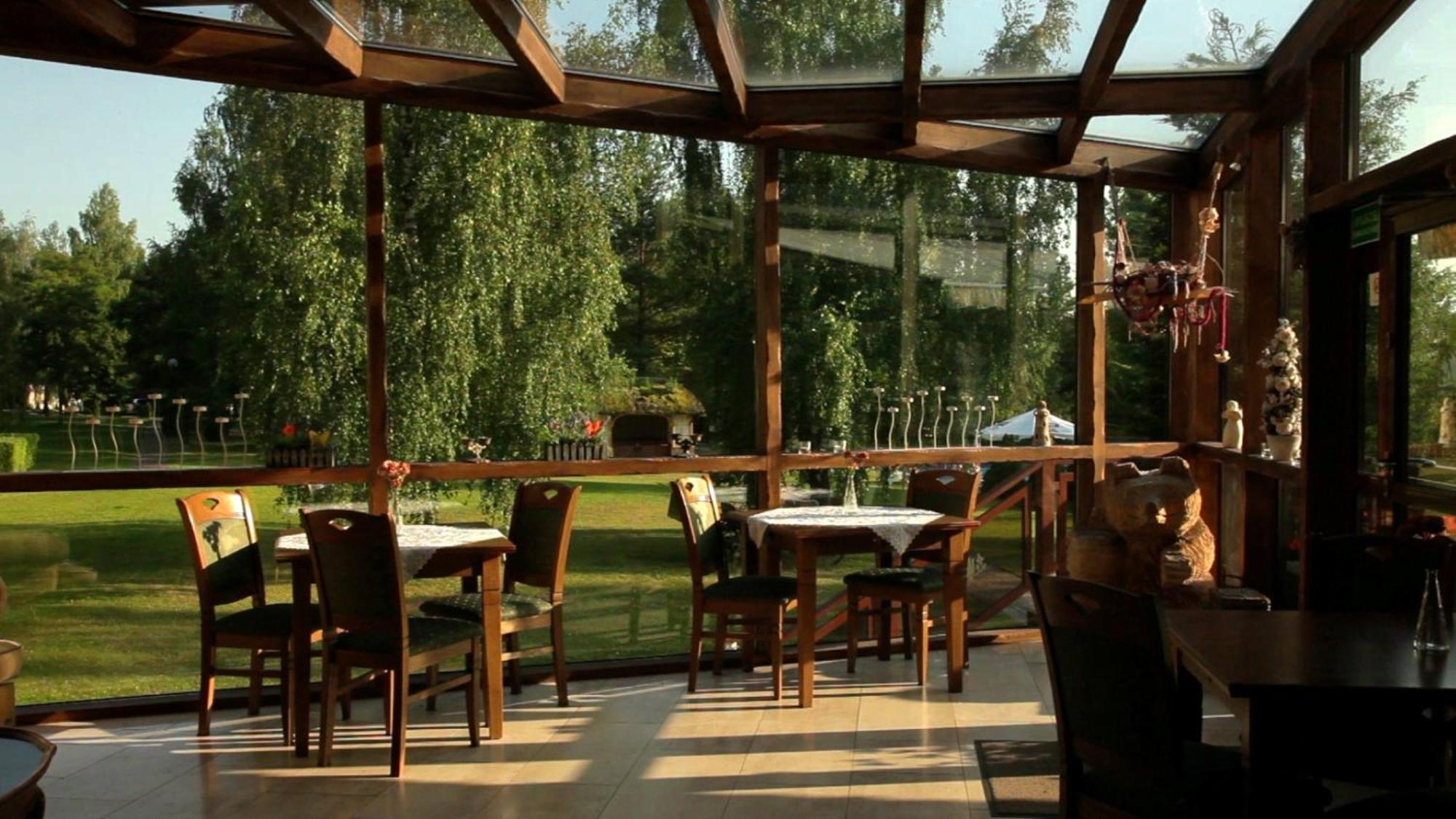 Hotel Niedzwiadek Wdzydze Kiszewskie Kültér fotó